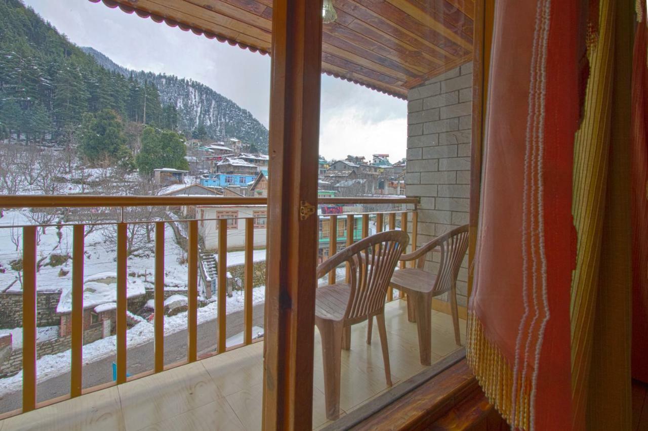 Sarthak Resorts-Reside In Nature With Best View, 9 Kms From Mall Road Manali Esterno foto